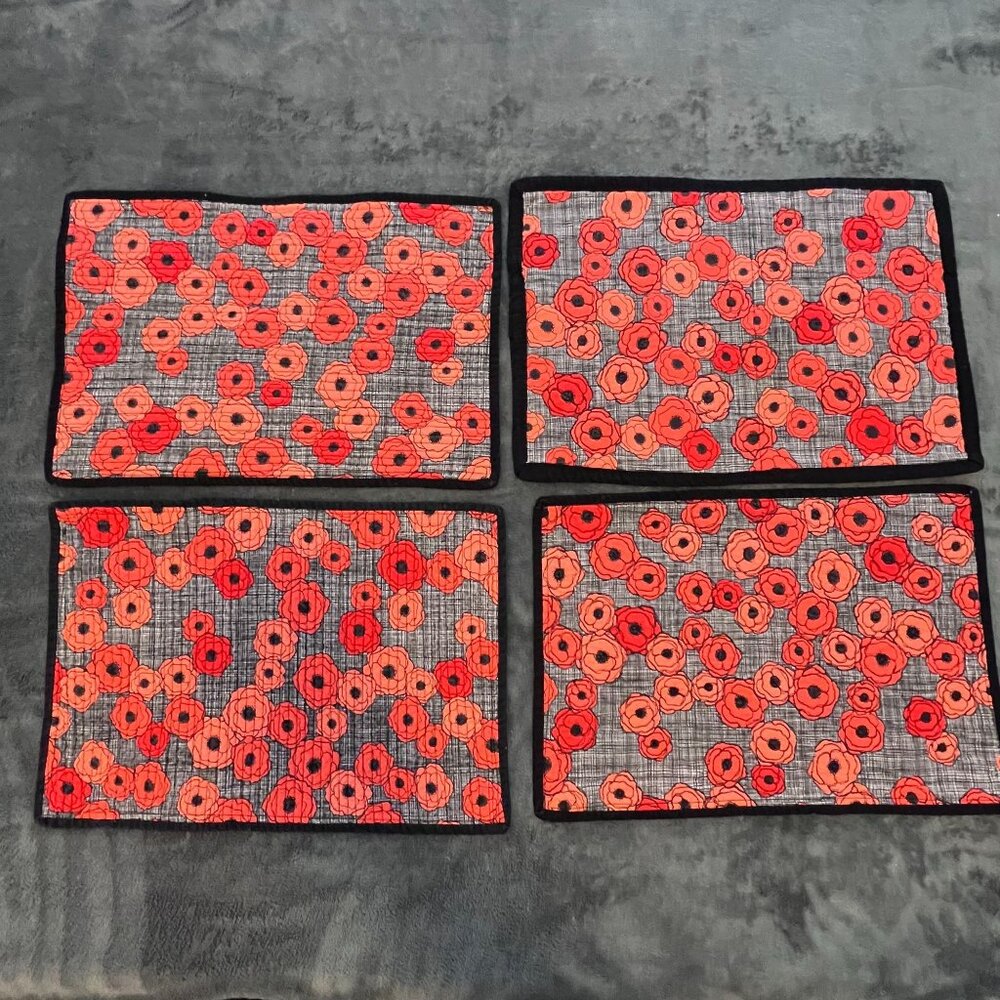 Set Of 4 Handmade Quilted‎ Placemats With Red & Orange Poppies Floral Design